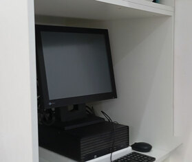 Monitor para lectura de placa de rayos apagado